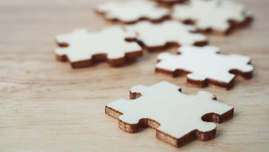Aufgaben (Quelle: Chaiyawat - Fotolia) Das Bild zeigt Puzzleteile. (Quelle: Chaiyawat / Fotolia)